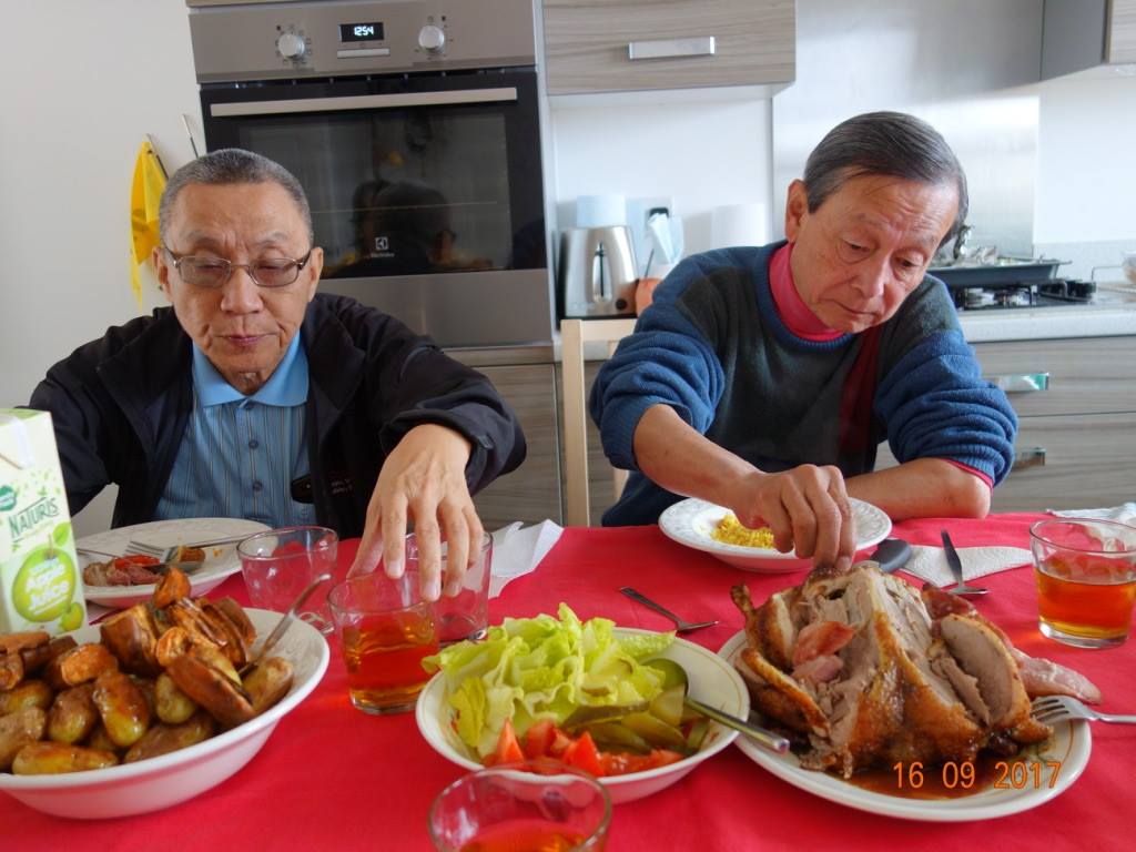 This image has an empty alt attribute; its file name is mmk-1.jpg