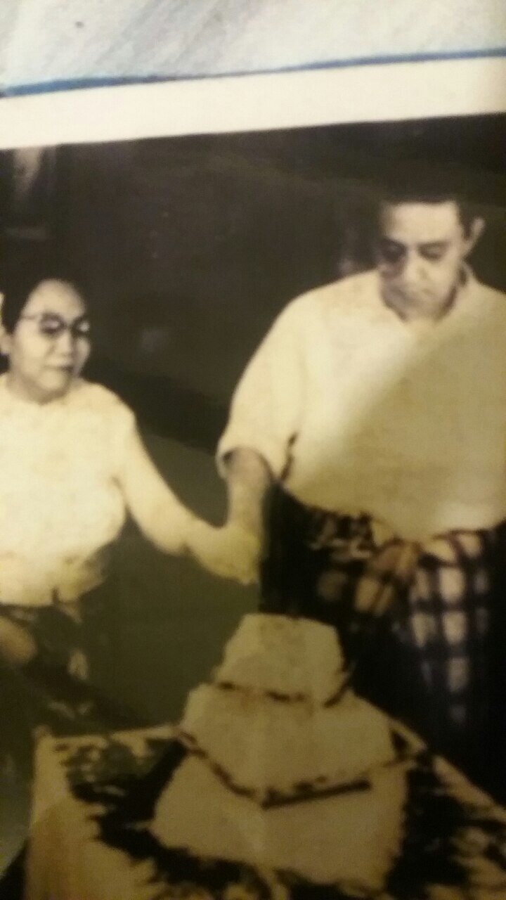 This image has an empty alt attribute; its file name is parents-1.jpg