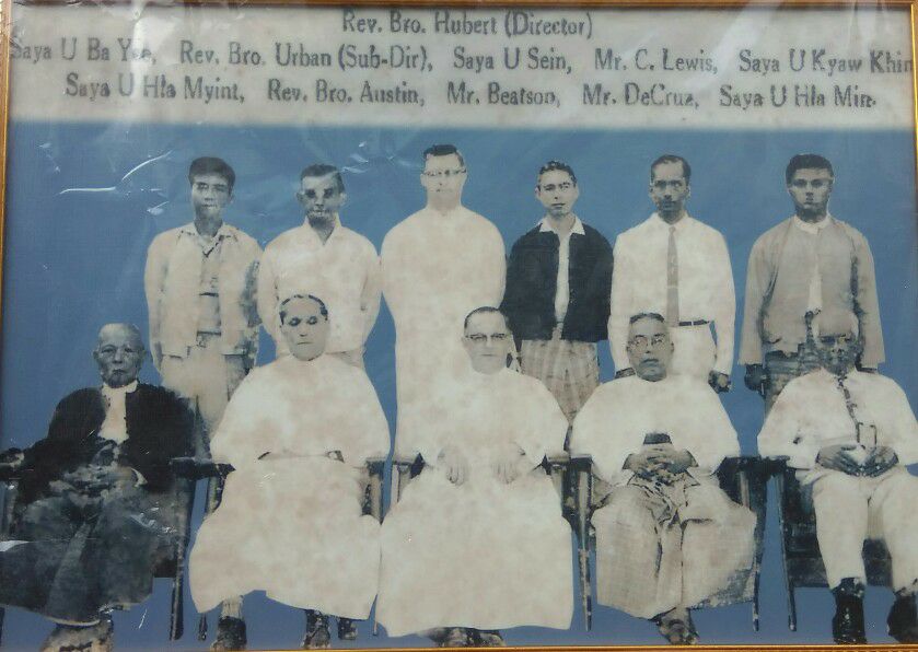 This image has an empty alt attribute; its file name is sphs-sayas.jpg