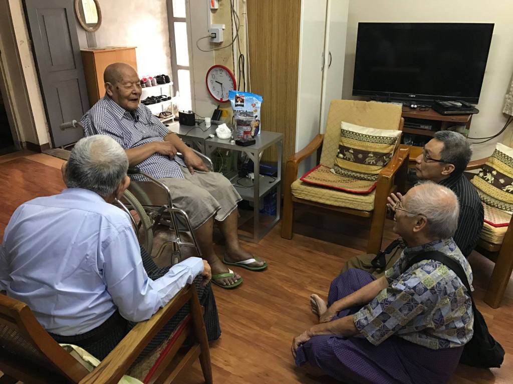 This image has an empty alt attribute; its file name is 3066-d.jpg