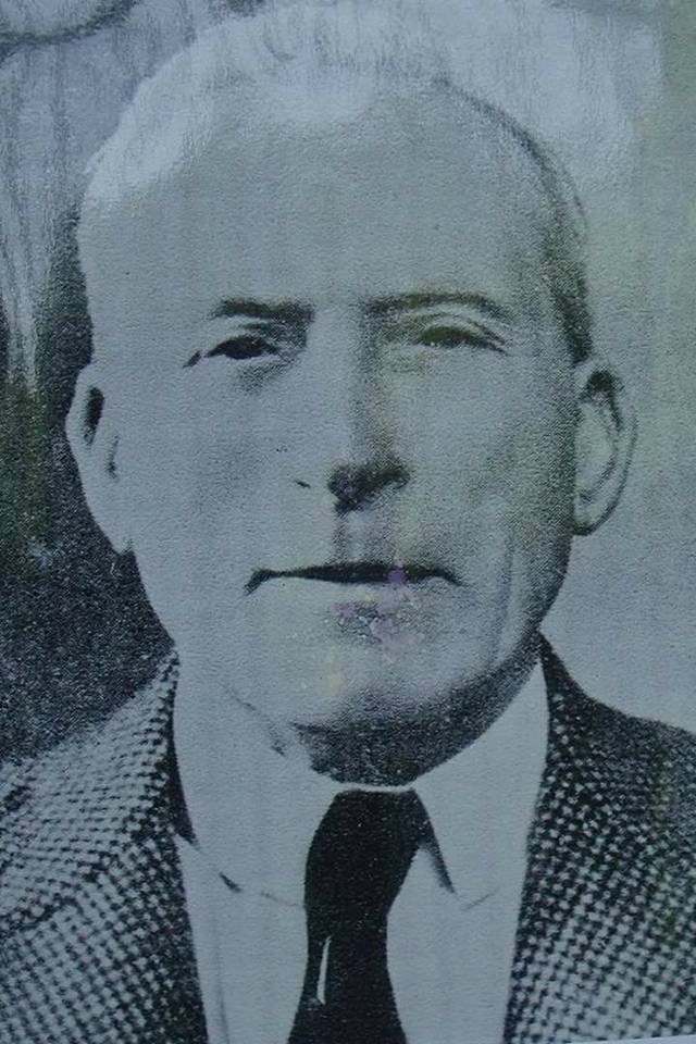 This image has an empty alt attribute; its file name is sir-arthur-eggar.jpg